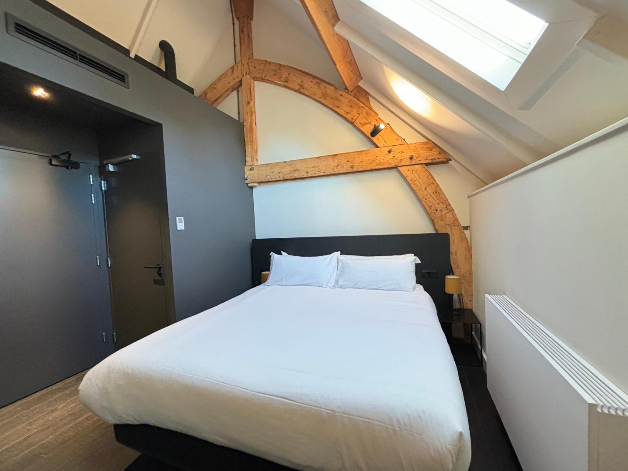 Kazerne Otel Eindhoven Oda fotoğraf
