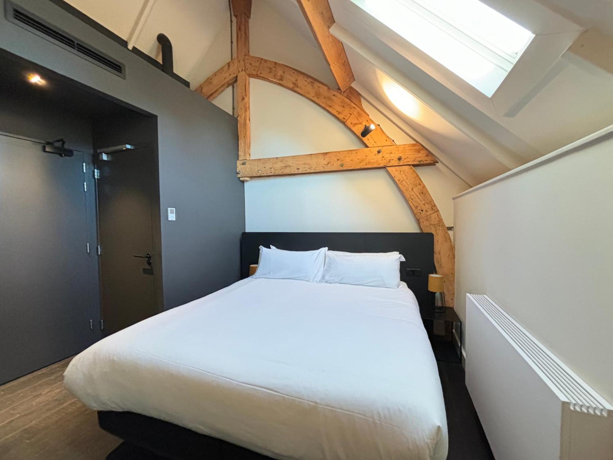 Kazerne Otel Eindhoven Oda fotoğraf